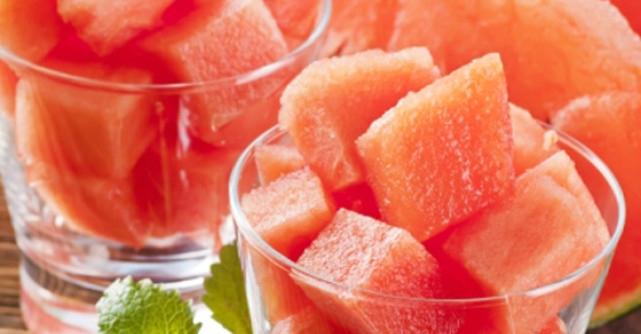 Pepenele rosu: 10 beneficii pentru sanatate