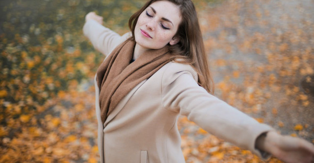 Reset de toamnă: 4 pași psihologici pentru a renunța la un obicei care nu îți mai servește