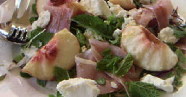 3 tipuri de salate care te ingrasa