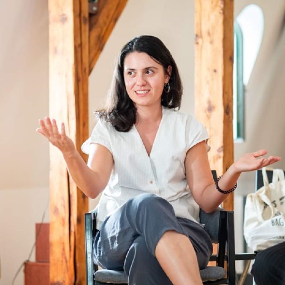 Interviu Monica Anastase, creatoarea evenimentului Om Cu Om: O platformă pentru întâlniri reale între oameni asumați