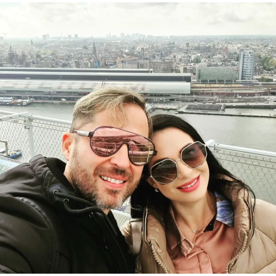 Cum au reușit să treacă Deea și Dinu Maxer peste momentele dificile? Ce își reproșează atistul după 14 ani de căsnicie?