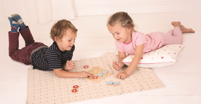 #JocuriImpreuna: Dezvolta imaginatia familiei tale in zilele lungi de iarna