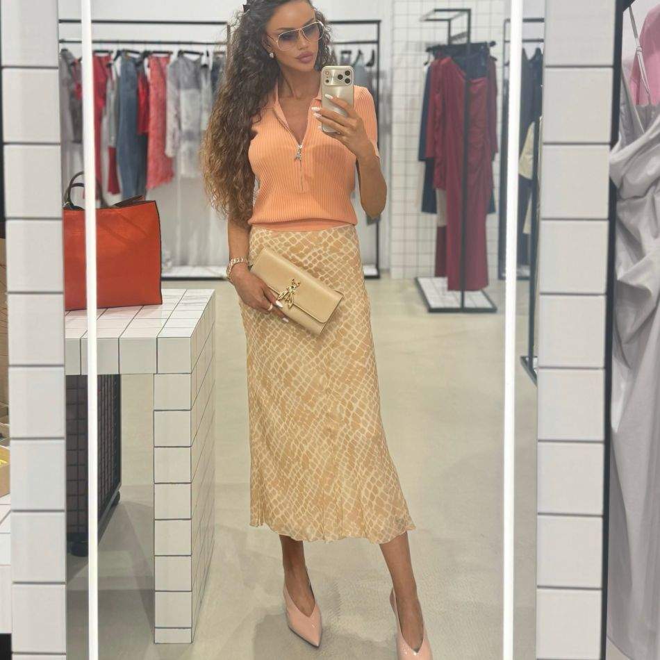 Bianca Drăgușanu și Claudia Pătrășcanu, din nou față în față la tribunal. Judecătorul a încercat să le împace