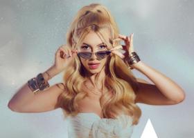 Andreea Bălan lansează Iubește-mă – o baladă pop sinceră despre iubire autentică și vulnerabilitate