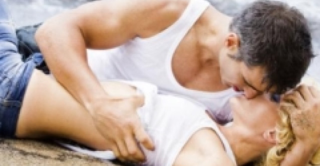 Pozitii de incercat pentru sexul in apa