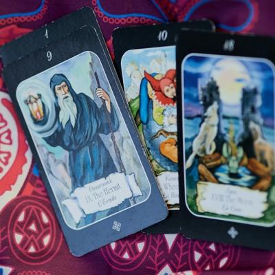 Tarot online: De ce nu te mai caută?