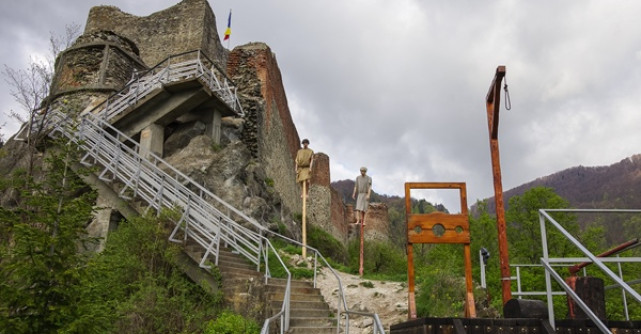 Adevărata cetate al lui Vlad Țepeș s-a redeschis! Uite cum arată bijuteria medievală de la Poienari-Argeș