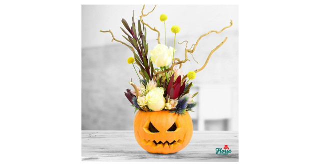 Buchete si aranjamente  intunecate de Halloween de la Floria