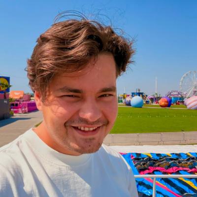 Selly a prins un agent de pază cu șpaga în mână la festival. Ce s-a întâmplat cu angajatul de la Nibiru 