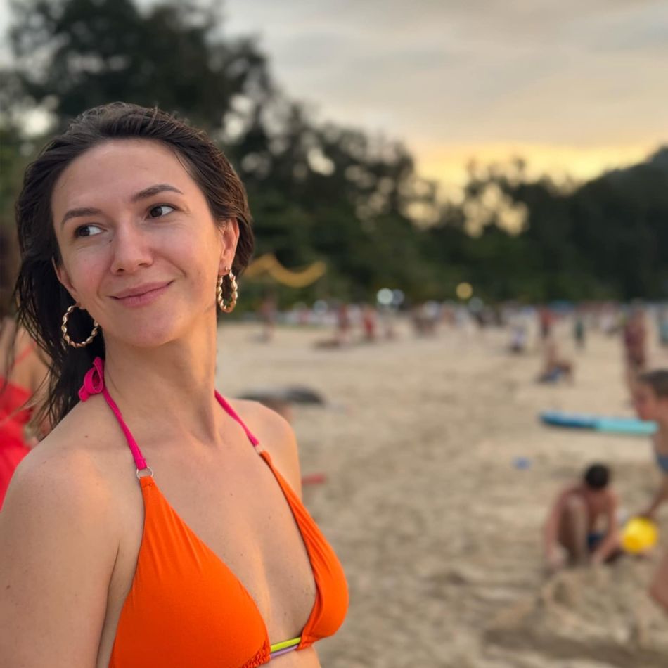 Adela Popescu, emoții pentu mama sa! Diagnosticul primit de medici s-a dovedit a fi o alarmă falsă