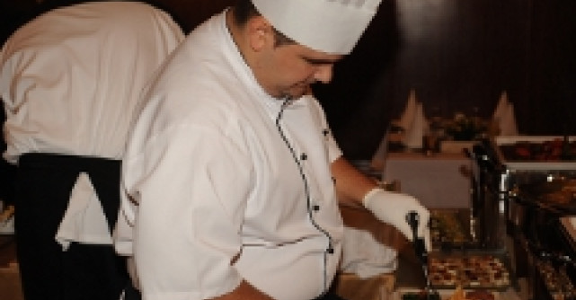 Dumitru Dragomir inaugureaza restaurantul Bogdani