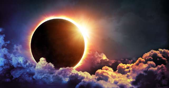 30 Aprilie, cea mai importantă zi a primăverii. Luna Neagră și Eclipsa de Soare ne transformă viețile. 
