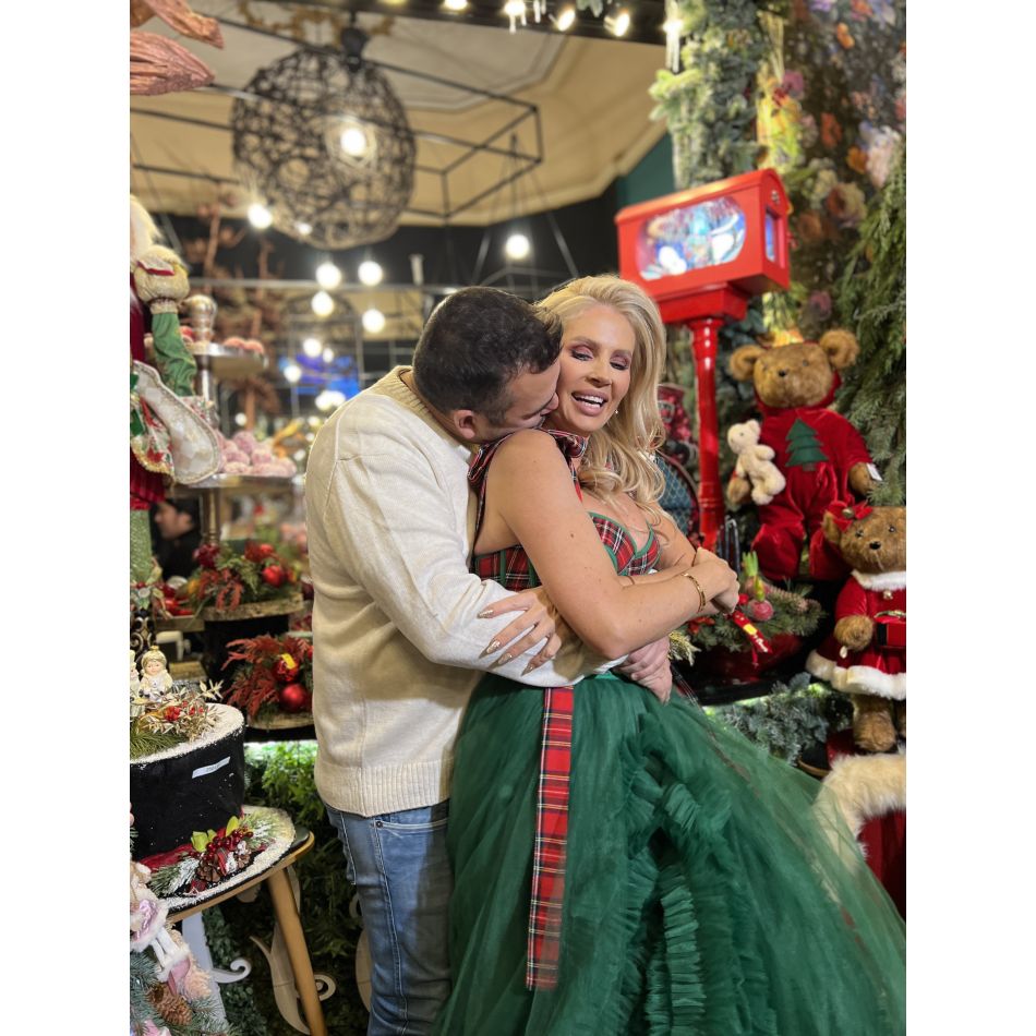 Andreea Bănică a găsit rețeta pentru un Crăciun de poveste: Numai Iubire