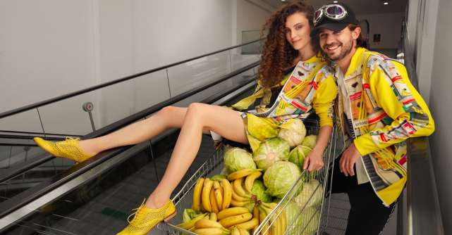 Veranda Mall lansează propria colecție de haine inspirată de cartier  cu Ana Tobor, primul influencer virtual din România