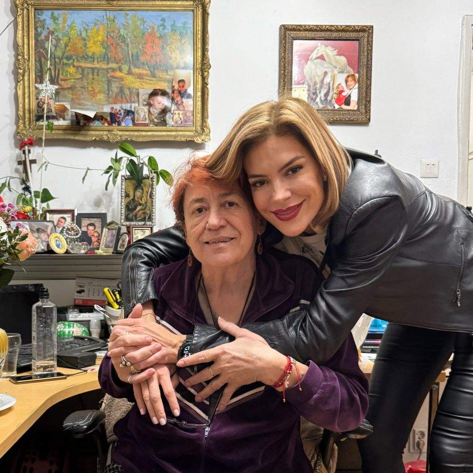 Doliu cumplit pentru Roxana Ciuhulescu! Mama vedetei s-a stins după lupta cu cancerul