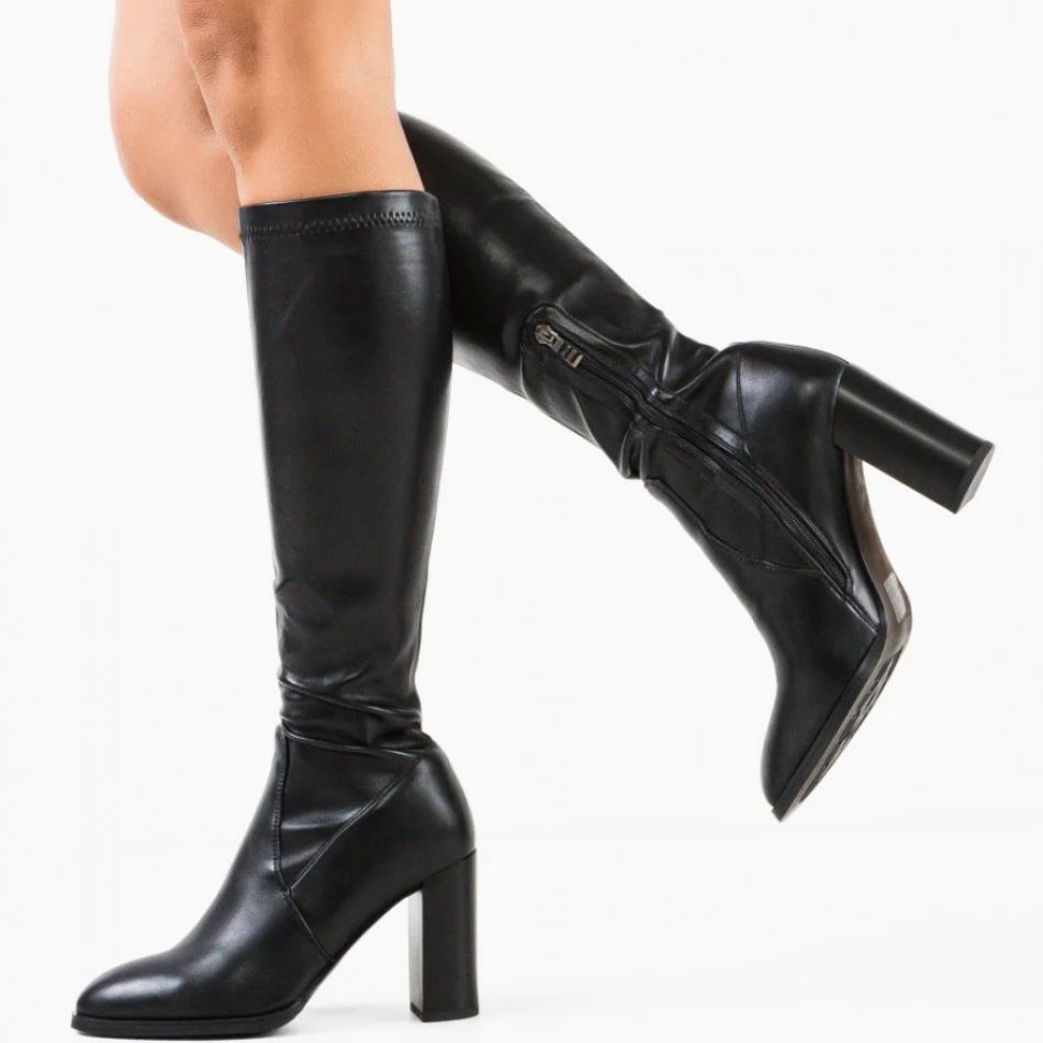 Vedetele sezonului rece: Cizmele lungi de damă