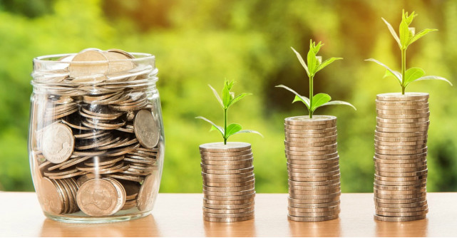 7 acțiuni simple prin care poți economisi mai mulți bani