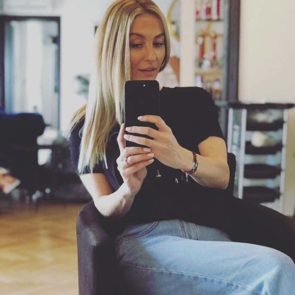 Ce face Flavia Mihășan, după despărțirea de tatăl copiilor ei: Voi dansa și voi cânta...