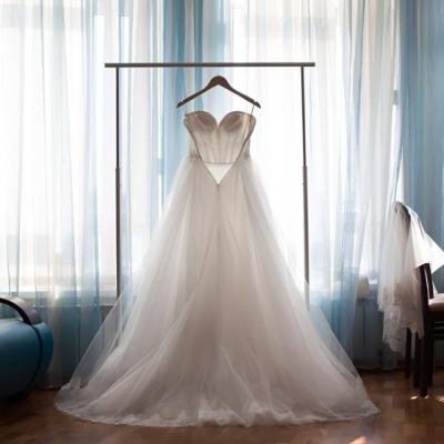 5 Idei de a utiliza rochia de mireasa dupa nunta