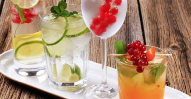 Cata apa trebuie sa bem in functie de varsta?