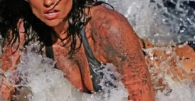 Andreea Balan: Videoclip fierbinte cu tenta XXX