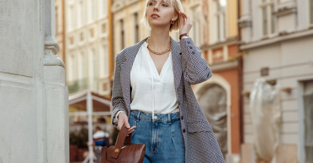 Trenduri în moda de toamnă - 4 moduri pentru accesorizarea sacoului