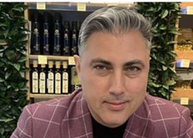 Alexandru Ciucu neagă acuzațiile Alinei Sorescu. Designerul vrea împăcare de dragul fiicelor sale: Vom da socoteală...