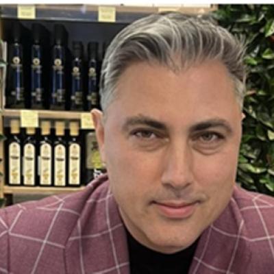 Alexandru Ciucu neagă acuzațiile Alinei Sorescu. Designerul vrea împăcare de dragul fiicelor sale: Vom da socoteală...