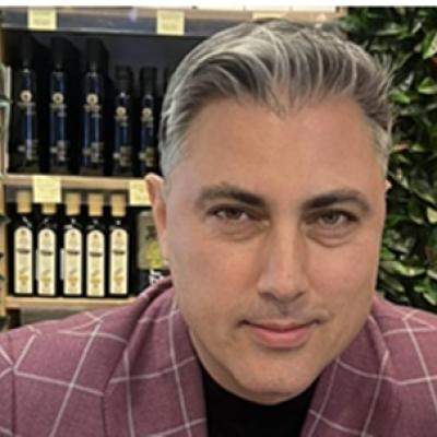 Alexandru Ciucu neagă acuzațiile Alinei Sorescu. Designerul vrea împăcare de dragul fiicelor sale: Vom da socoteală...