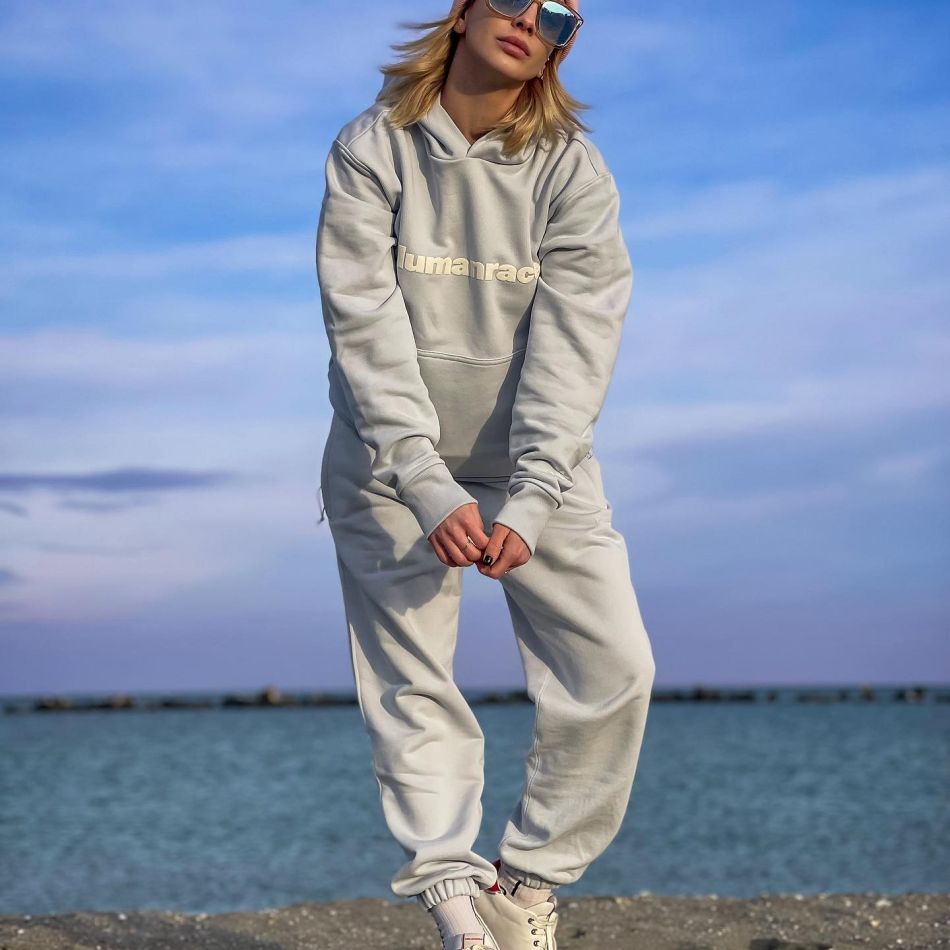 Imagini fabuloase de la nunta Sandrei Izbașa cu Răzvan Bănică. Fosta gimnastă:Ne bucurăm să fim căsătoriți în fața lui Dumnezeu