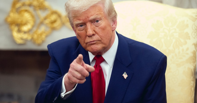 Donald Trump și-a lansat parfum, inspirat de victoria electorală: Pentru femei și bărbați care vor să simtă mirosul succesului