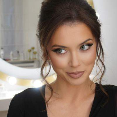 Anca Dumitra, o nouă etapă alături de fiul ei. Levi Nicholas a început grădinița. Cât scoate actrița din buzunar pentru educație