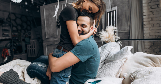 Șapte lecții pe care le ai de învățat înainte de a manifesta relația perfectă