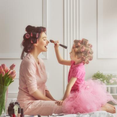 30 de citate despre mama: Dumnezeu nu poate fi pretutindeni, așa că a creat mamele