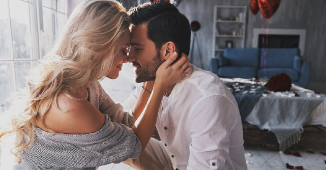 Sindromul impostorului in relatii: 5 semne ca te confrunti cu el fara sa iti dai seama