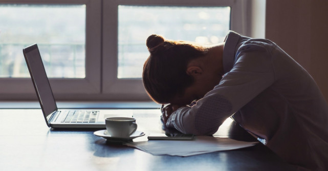 Jobul iti afecteaza viata: 7 semne ca iti face rau psihic!