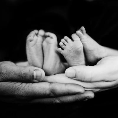 Gemeni – primele săptămâni cu copiii acasă