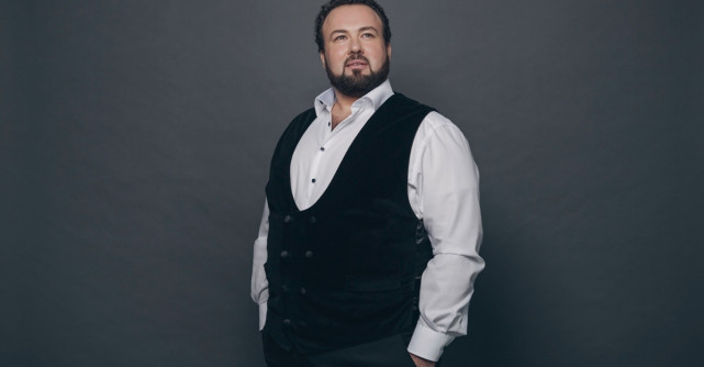 Tenorul Ștefan Pop, de la Teatro La Fenice, pe scena Operei Naționale București
