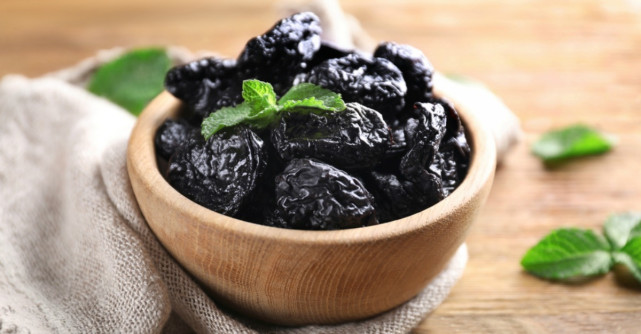 Prunele uscate, miracole pentru sănătate! Conţin o mulţime de vitamine