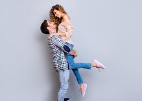 Din agenda Lorenei: Barbatia se masoara in zambetul femeii de langa tine