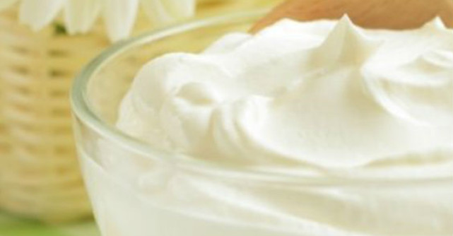Iaurtul - alimentul esential al unei diete sanatoase 