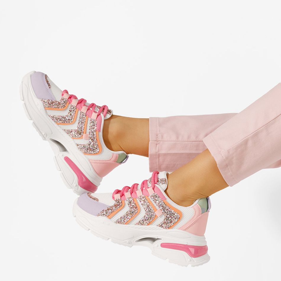 Încălțăminte sport de damă: 20 de perechi de adidași pentru sezonul de primăvara 2024