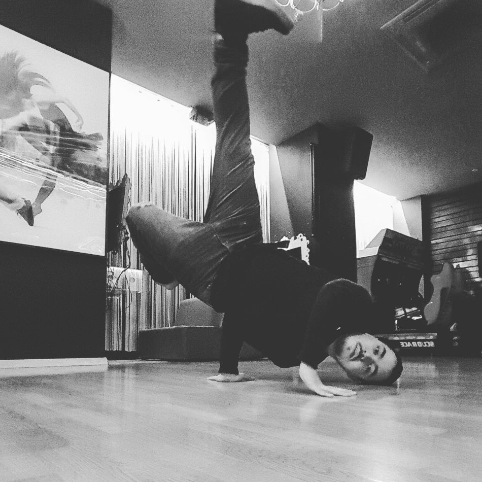 Îl mai știi pe Adrian Țuțu, primul câștigător Românii au talent? Cu ce se ocupă în prezent?