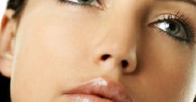 Practic: Machiaj inspirat de Angelina Jolie