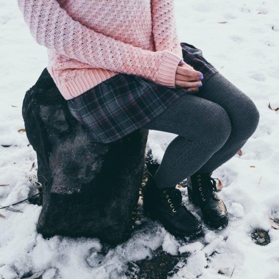 Ce fuste lungi si calduroase purtam in zilele reci