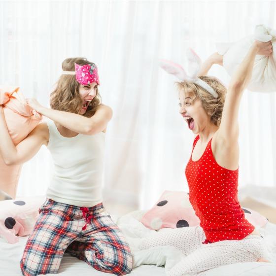 Pijamale cochete pentru nopti relaxante si un somn linistit