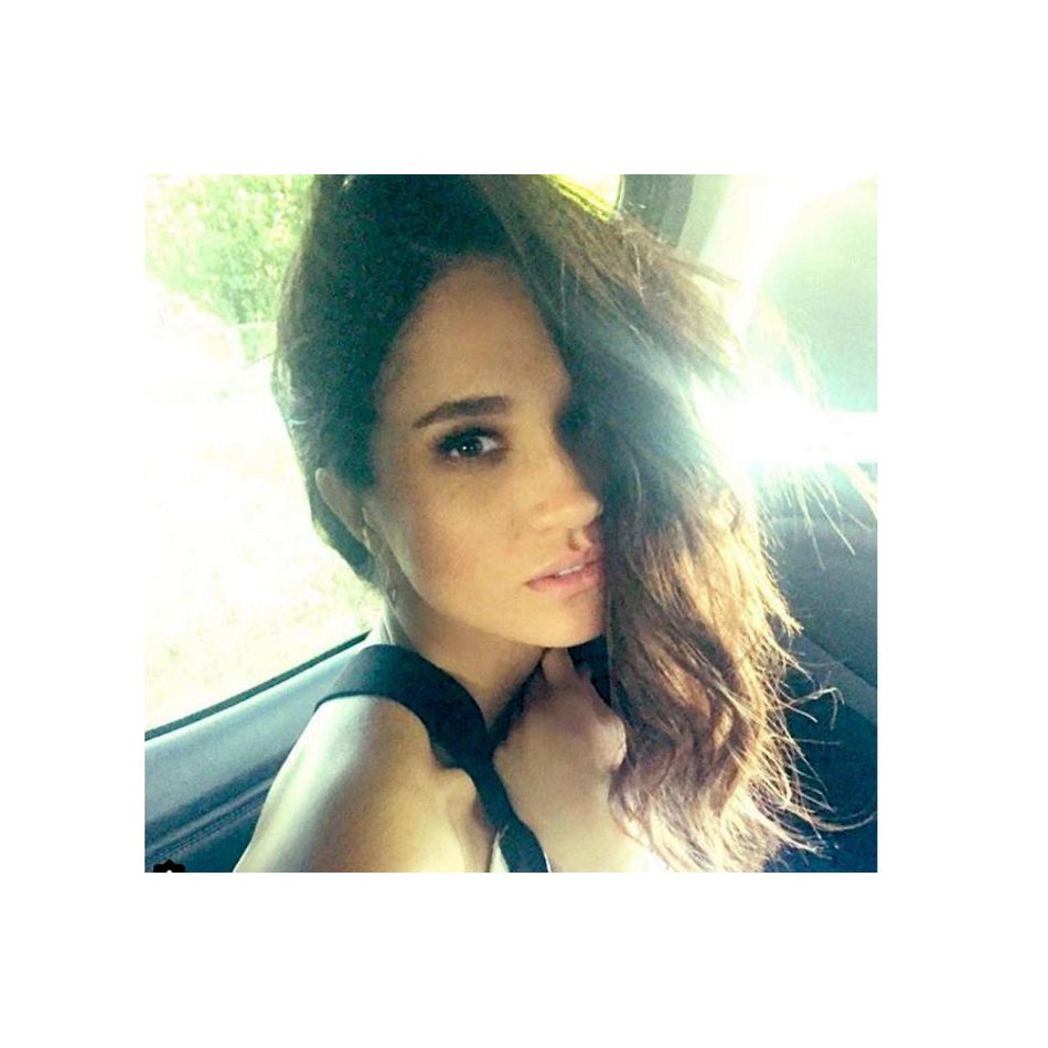 Admiratorii Casei Regale Britanice sunt convinși că Meghan Markle s-a deghizat și a participat la Încoronarea Regelui Charles