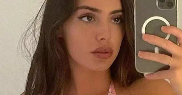 Bianca Censori, soția lui Kanye West, lansează propria linie de haine după numeroase apariții scandaloase