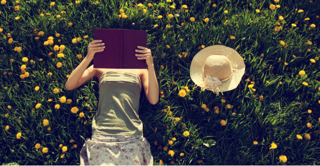 8 carti ce iti vor readuce fiorii primei iubiri 