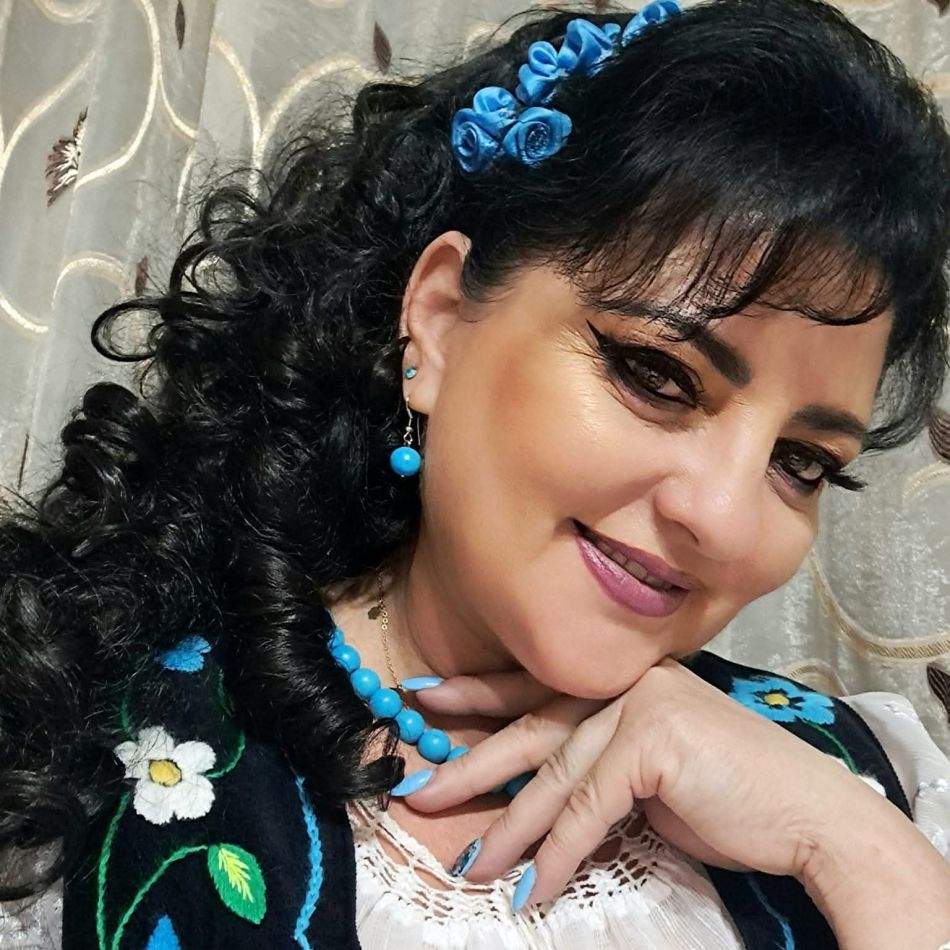 Doliu în muzica populară românească. O cunoscută artistă a murit la 53 de ani